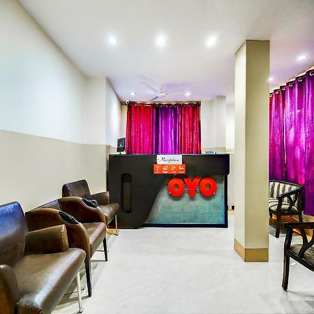 Oyo 28461 Royal Stay Inn Delhi  Buitenkant foto