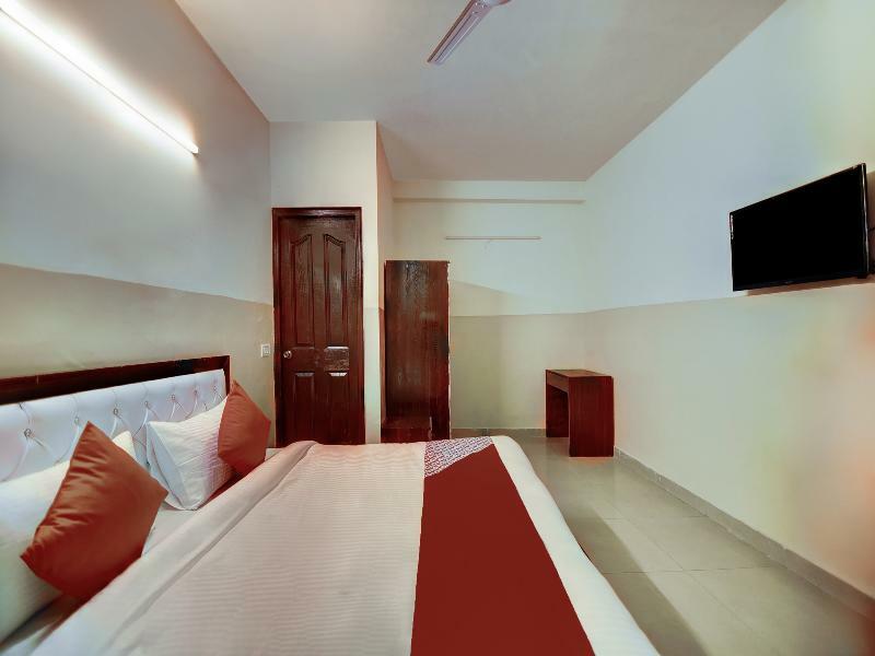 Oyo 28461 Royal Stay Inn Delhi  Buitenkant foto