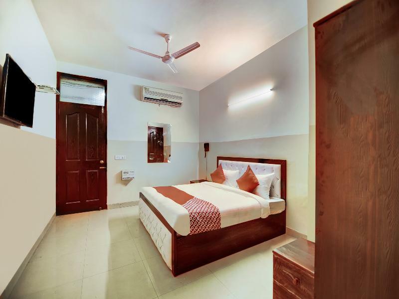 Oyo 28461 Royal Stay Inn Delhi  Buitenkant foto